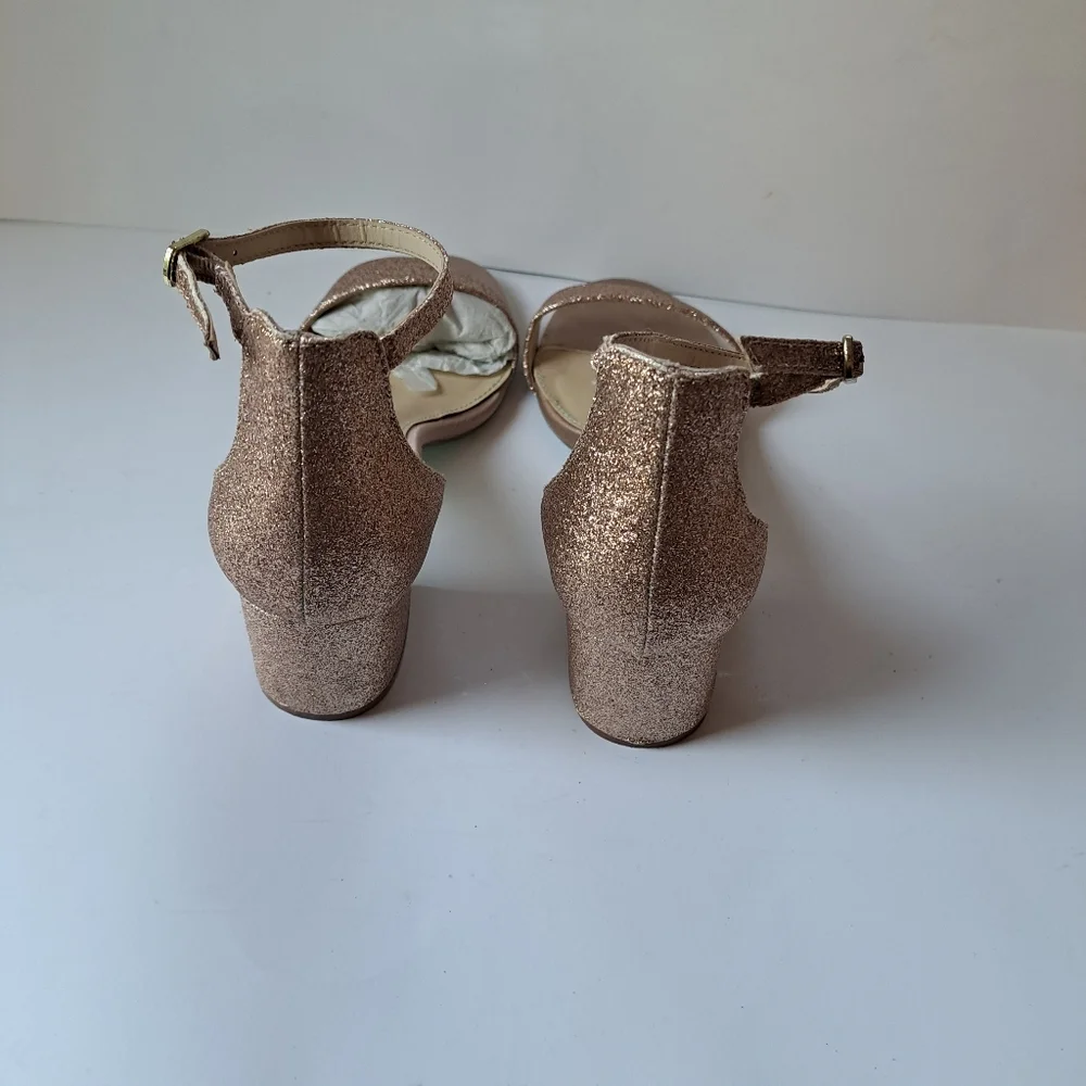 ☀️Betsey Johnson Mari Sandal - Color Champaign - Sz 7.5